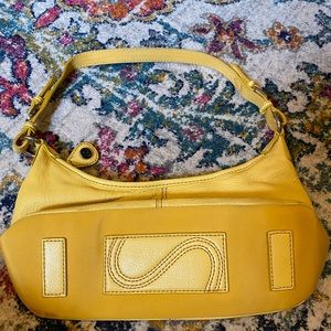 The Sak yellow handbag💛🌻